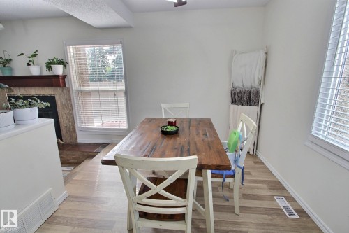 17004 100 Street Nw, Edmonton, AB - Indoor Photo Showing Dining Room