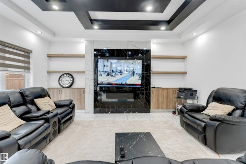1827 17 Avenue Nw, Edmonton, AB - Indoor With Fireplace