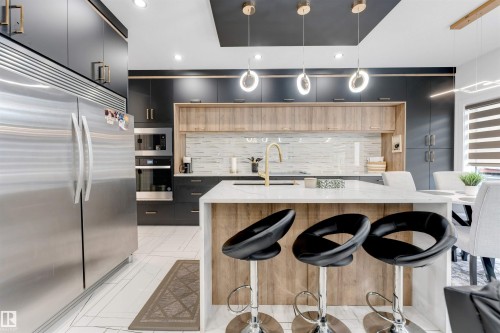 1827 17 Avenue Nw, Edmonton, AB - Indoor Photo Showing Kitchen With Upgraded Kitchen