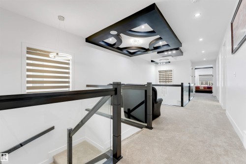1827 17 Avenue Nw, Edmonton, AB - Indoor Photo Showing Other Room