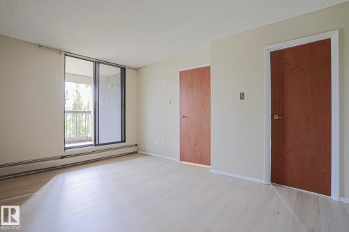 #102 8220 Jasper Av Nw, Edmonton, AB 
