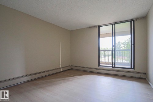 #102 8220 Jasper Av Nw, Edmonton, AB 