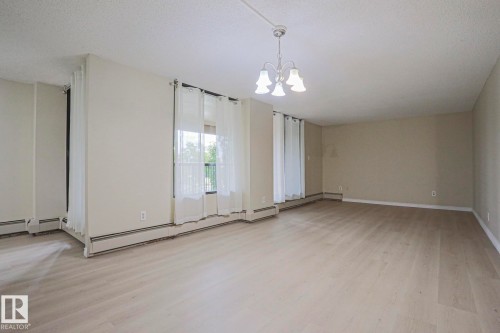 #102 8220 Jasper Av Nw, Edmonton, AB 