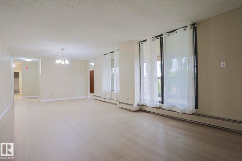 #102 8220 Jasper Av Nw, Edmonton, AB 