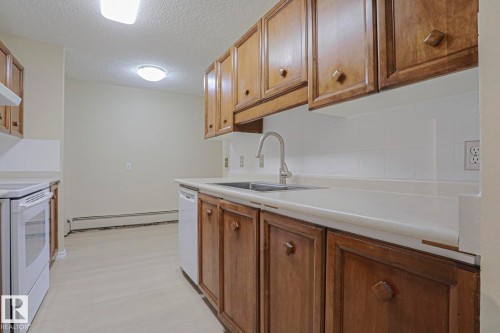 #102 8220 Jasper Av Nw, Edmonton, AB 