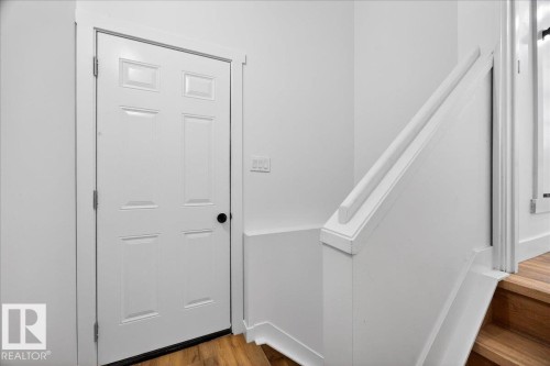 7823 148 Avenue Nw, Edmonton, AB - Indoor Photo Showing Other Room