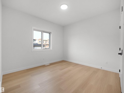 Beaumont, AB - Indoor Photo Showing Other Room