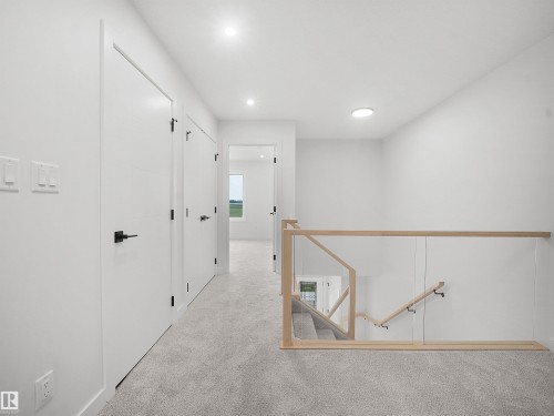 Beaumont, AB - Indoor Photo Showing Other Room