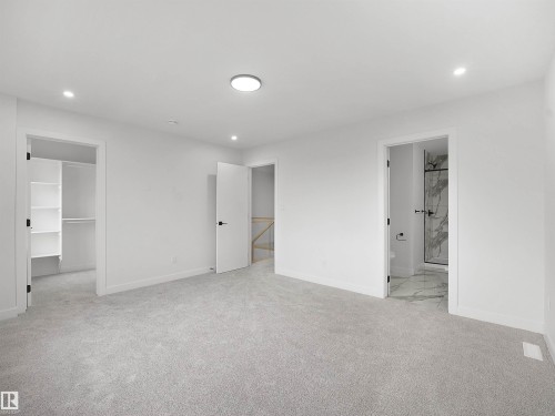 Beaumont, AB - Indoor Photo Showing Other Room