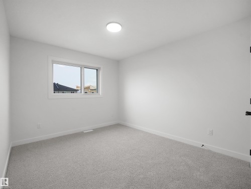 Beaumont, AB - Indoor Photo Showing Other Room