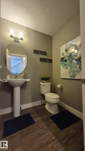 #9 804 Welsh Dr Sw, Edmonton, AB - Indoor Photo Showing Bathroom