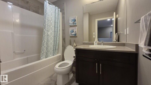 #9 804 Welsh Dr Sw, Edmonton, AB - Indoor Photo Showing Bathroom