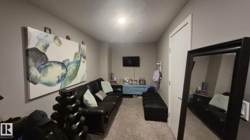 #9 804 Welsh Dr Sw, Edmonton, AB - Indoor