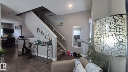 #9 804 Welsh Dr Sw, Edmonton, AB - Indoor Photo Showing Other Room