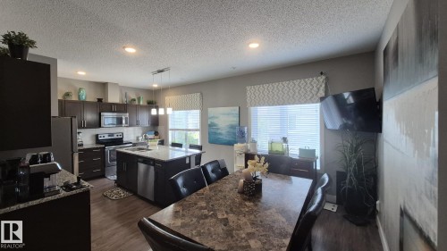 #9 804 Welsh Dr Sw, Edmonton, AB - Indoor