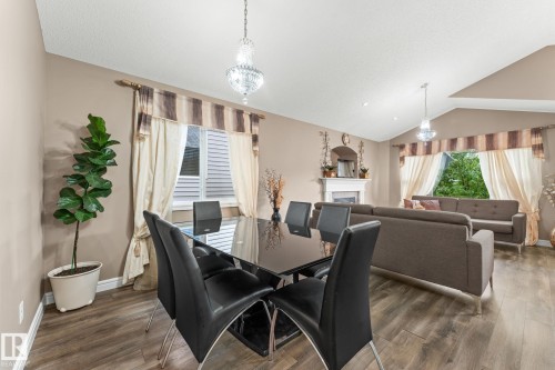 17027 121 Street Nw, Edmonton, AB - Indoor Photo Showing Dining Room