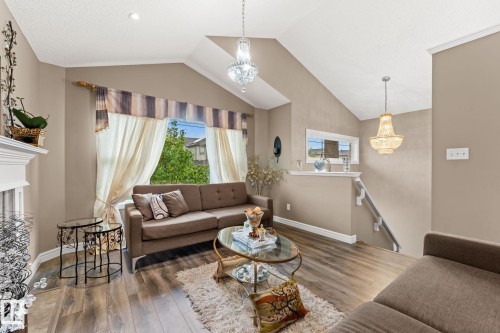 17027 121 Street Nw, Edmonton, AB - Indoor Photo Showing Living Room