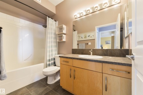 #307 9927 79 Av Nw, Edmonton, AB - Indoor Photo Showing Bathroom