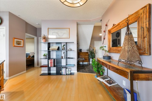 #307 9927 79 Av Nw, Edmonton, AB - Indoor