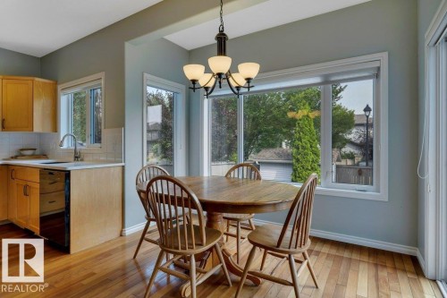 6483 Sandin Crescent Nw, Edmonton, AB - Indoor Photo Showing Dining Room