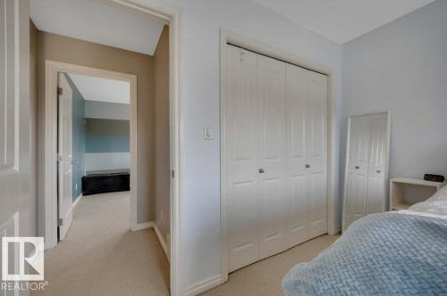 6483 Sandin Crescent Nw, Edmonton, AB - Indoor Photo Showing Bedroom
