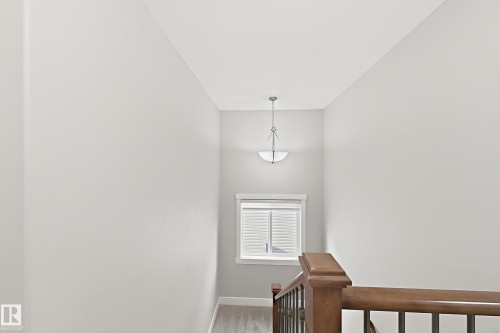 1862 32A Street Nw, Edmonton, AB - Indoor Photo Showing Other Room