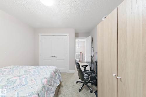 1862 32A Street Nw, Edmonton, AB - Indoor Photo Showing Bedroom