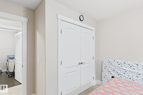 1862 32A Street Nw, Edmonton, AB - Indoor Photo Showing Bedroom