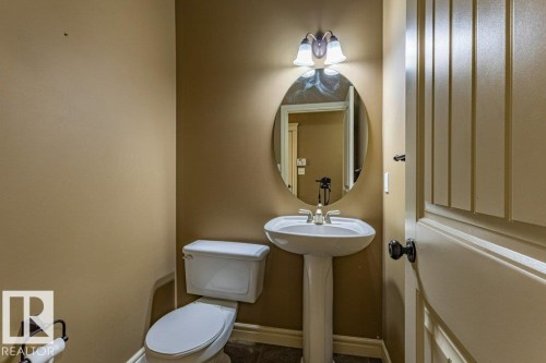 1115 117A Street Sw, Edmonton, AB - Indoor Photo Showing Bathroom