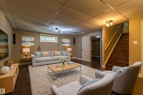 1115 117A Street Sw, Edmonton, AB - Indoor
