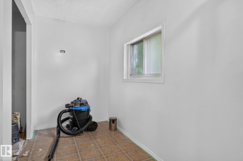 Additional content - 351 Smith Crescent, Rural Parkland County, AB - Indoor Photo Showing Other Room