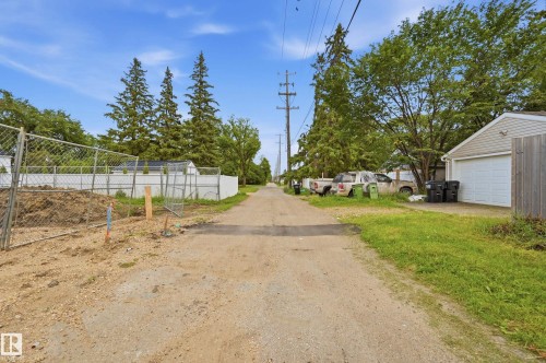 11612 110A Avenue Nw, Edmonton, AB - Outdoor