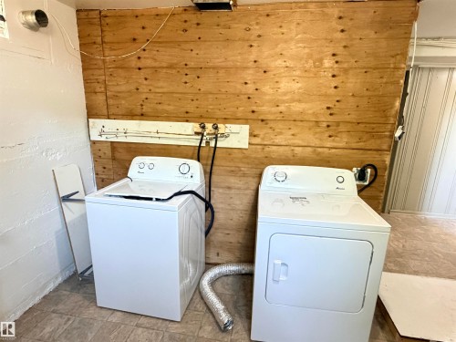 Additional content - 10416 100 Avenue, Westlock, AB - Indoor Photo Showing Laundry Room