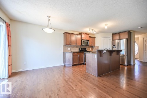 11425 14 Avenue Sw, Edmonton, AB - Indoor Photo Showing Kitchen With Stainless Steel Kitchen