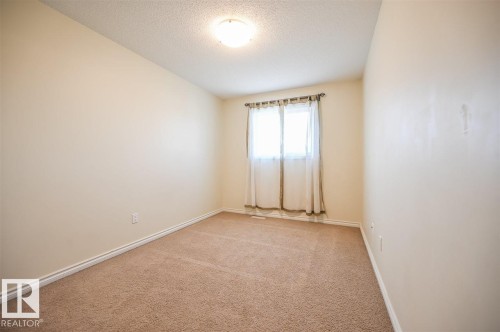 11425 14 Avenue Sw, Edmonton, AB - Indoor Photo Showing Other Room