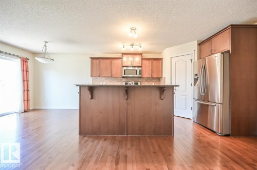 11425 14 Avenue Sw, Edmonton, AB - Indoor Photo Showing Kitchen