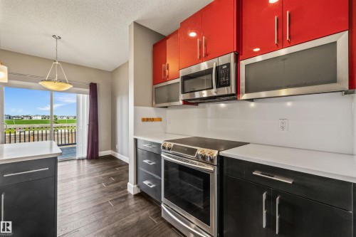 2808 Koshal Crescent Sw, Edmonton, AB - Indoor Photo Showing Kitchen