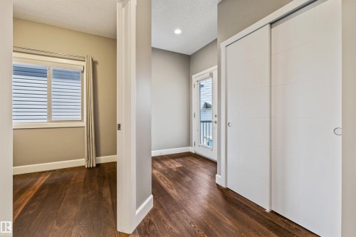 2808 Koshal Crescent Sw, Edmonton, AB - Indoor Photo Showing Other Room