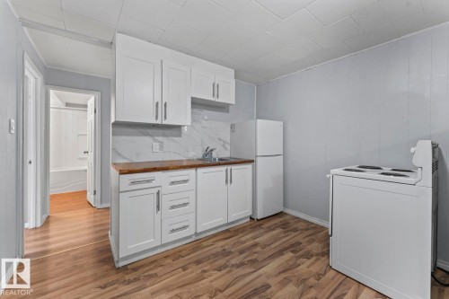 5105 58 Street, Cold Lake, AB - Indoor