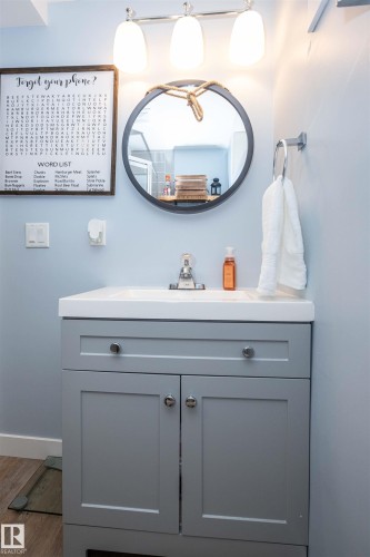 10339 108 Avenue, Westlock, AB - Indoor Photo Showing Bathroom