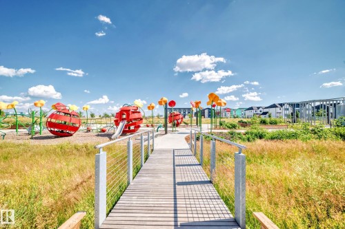 2740 Blatchford Road Nw, Edmonton, AB - Outdoor