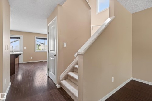 5636 18 Avenue Sw, Edmonton, AB 