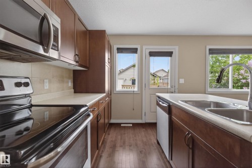 5636 18 Avenue Sw, Edmonton, AB 
