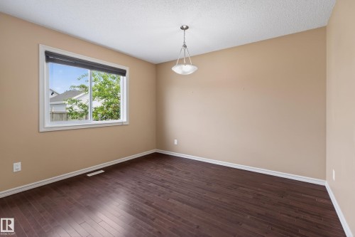 5636 18 Avenue Sw, Edmonton, AB 