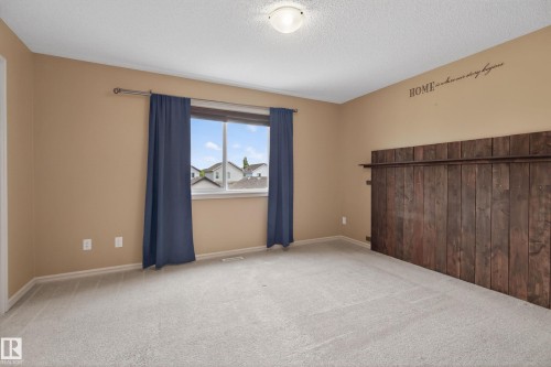 5636 18 Avenue Sw, Edmonton, AB 