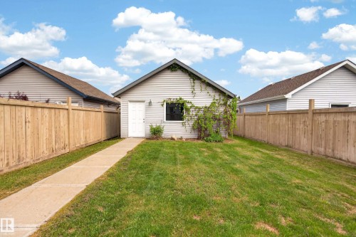 5636 18 Avenue Sw, Edmonton, AB 