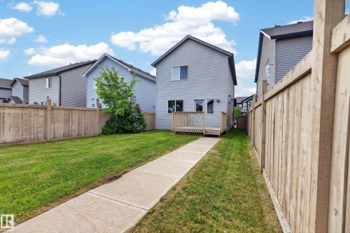 5636 18 Avenue Sw, Edmonton, AB 