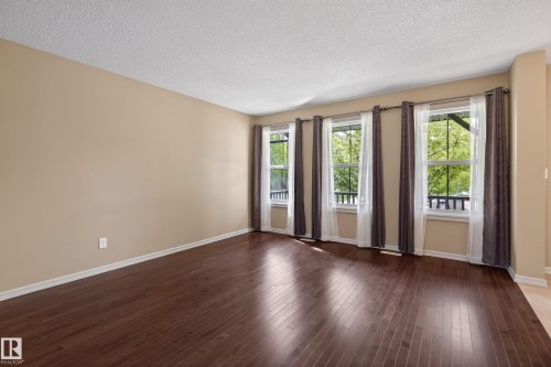 5636 18 Avenue Sw, Edmonton, AB 