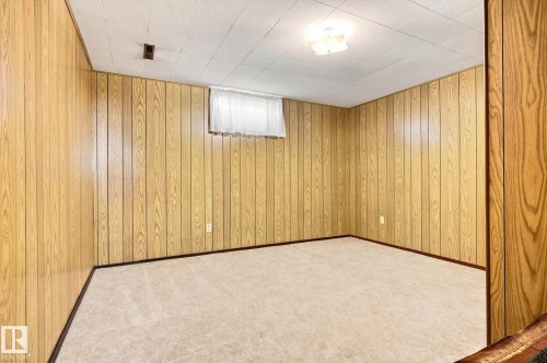 16111 88A Avenue Nw, Edmonton, AB - Indoor Photo Showing Other Room