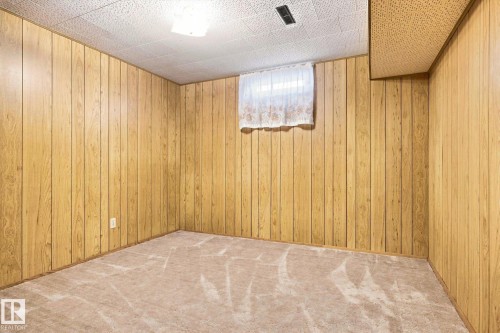16111 88A Avenue Nw, Edmonton, AB - Indoor Photo Showing Other Room